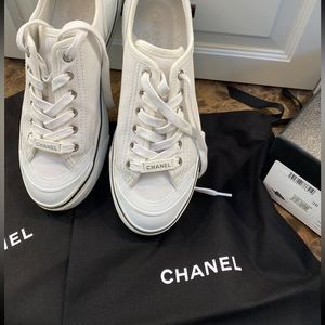 WOMENS Chanel Sneakers size 38